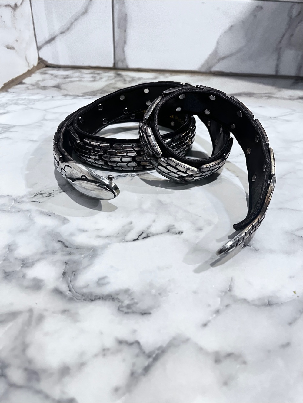 Vintage 1980s Bijoux Medici Articulated Metal Link Snake Belt Black Leather - Picture 2 of 9